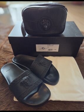 VERSACE COMBO POOL SLIDES & WAIST BELT